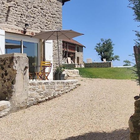 Gite Dans Ancien Moulin Sainte-Helene  Exteriör bild